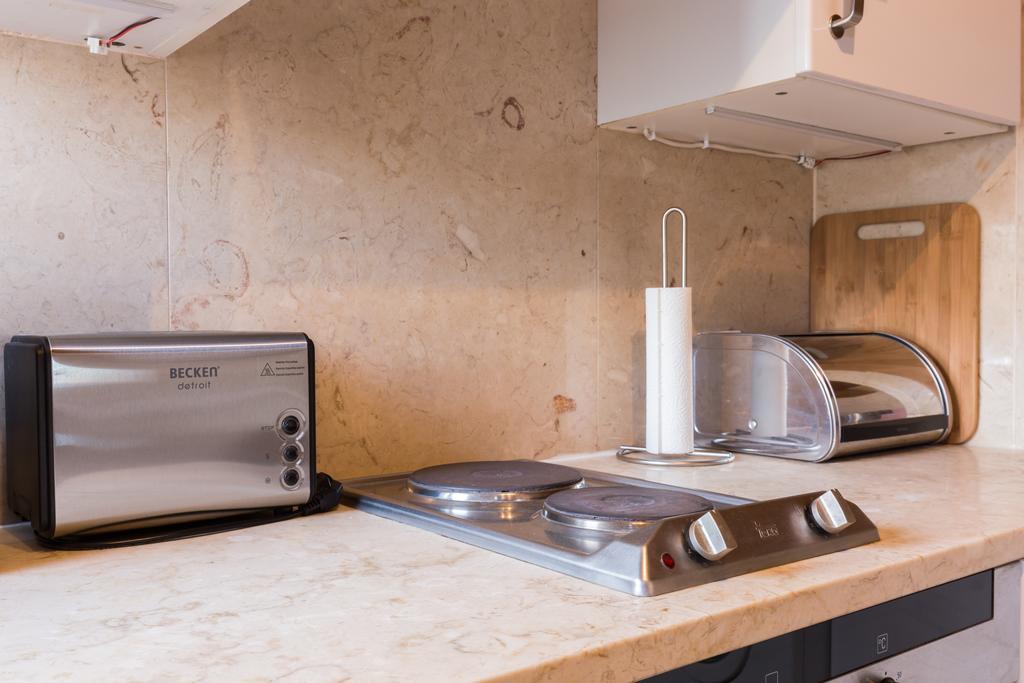 Ninho De Alfama Apartment *
