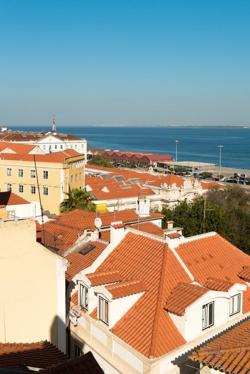 Ninho De Alfama Apartment *
